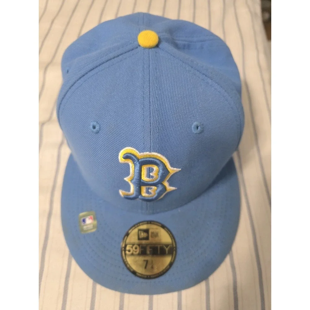 Boston Red Sox City Connect Hat Fitted Size 7 1/2 GUC